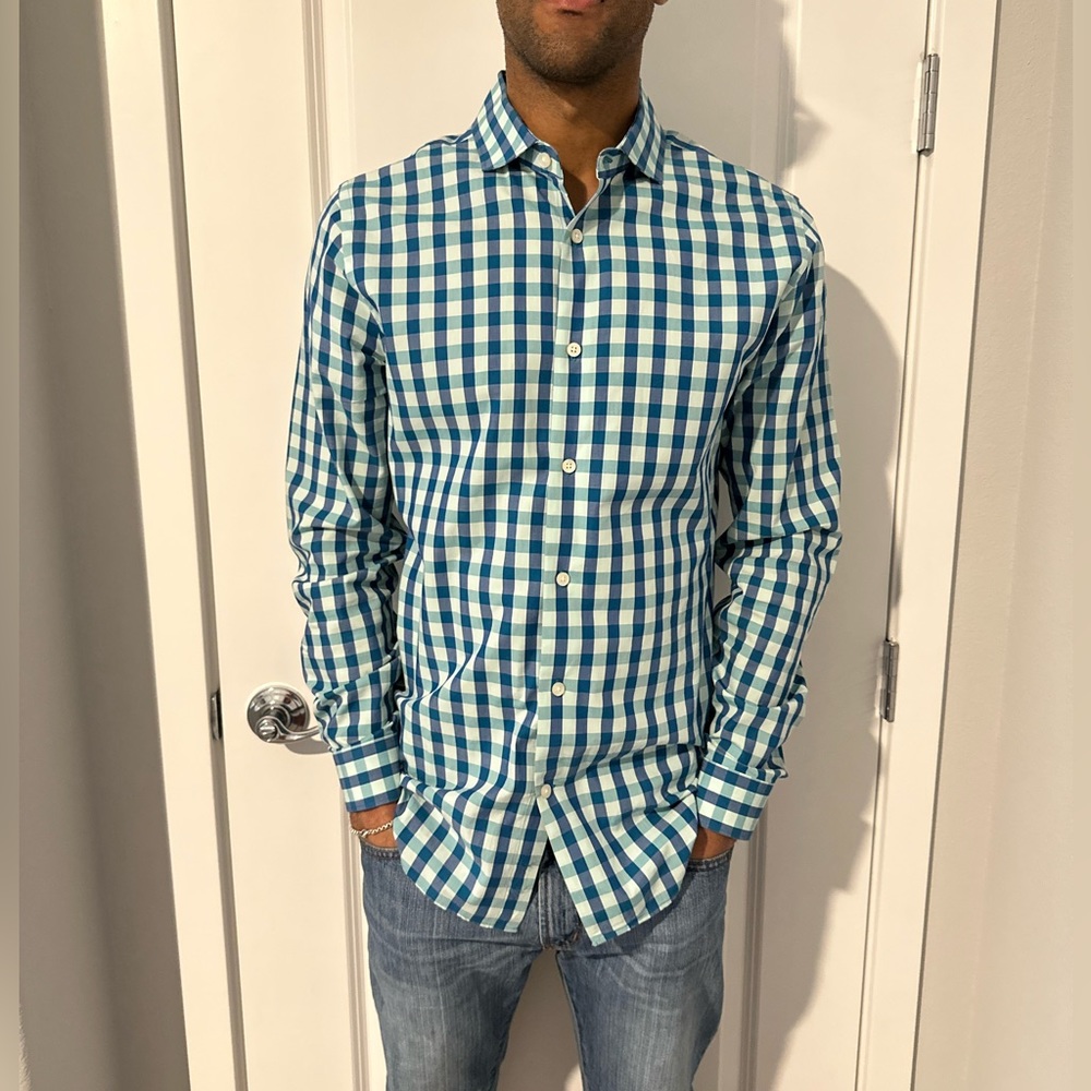 Mens express extra slim fit dress shit. Size M